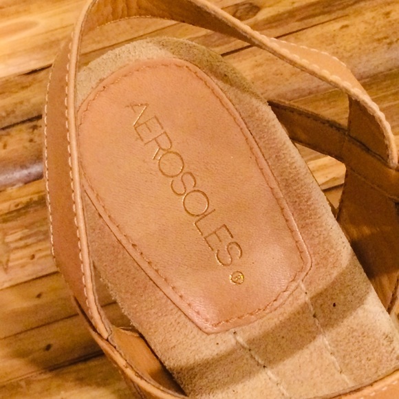 AEROSOLES Retro Leather Sandals - Picture 6 of 8